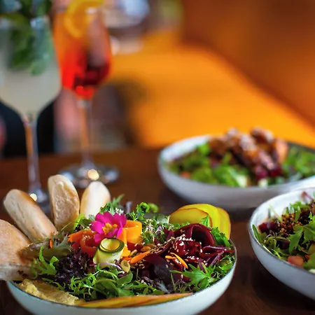 The Ross Szálloda 4*