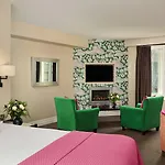 Hotel The Ross