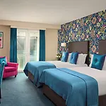 The Ross Hotel