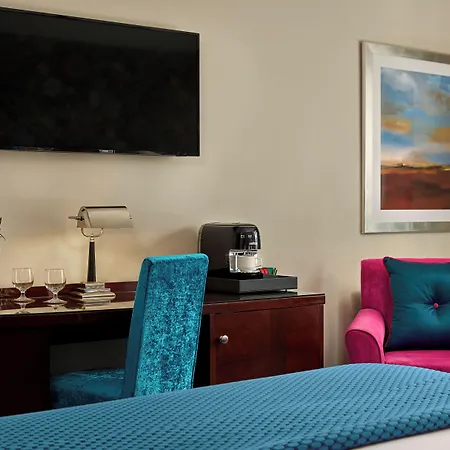 The Ross Hotel 4*