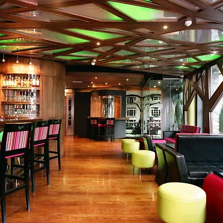 Hotell The Ross 4*